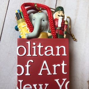 METROPOLITAN MUSEUM Of  Art ornament